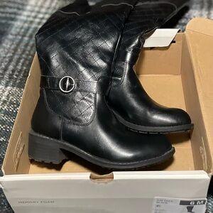 Black Quilted Women's Boots